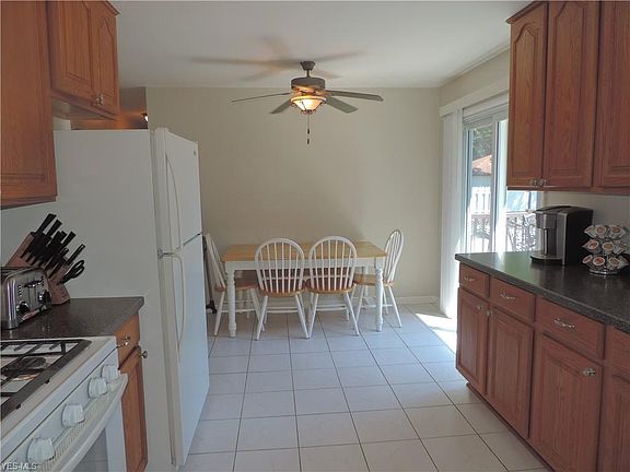 4th image of 6643 Fernhurst Ave