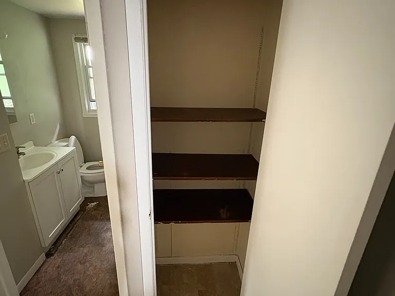 1511 S Point Rd — Photo 11
