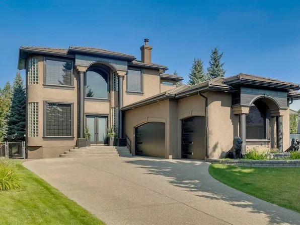 9 E Evergreen Cv SW, Calgary, AB T2Y 3J7