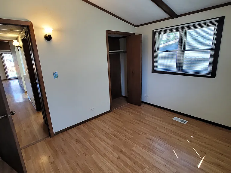 313 10th St S — Photo 11