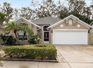 2309 Oakhurst Ct, Valrico, FL 33596