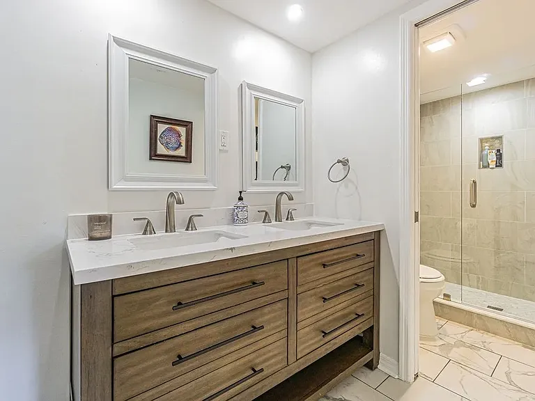 2114 S Venus St — Photo 13