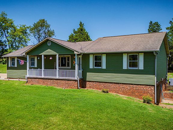2nd image of 143 Meadowbrook Ln