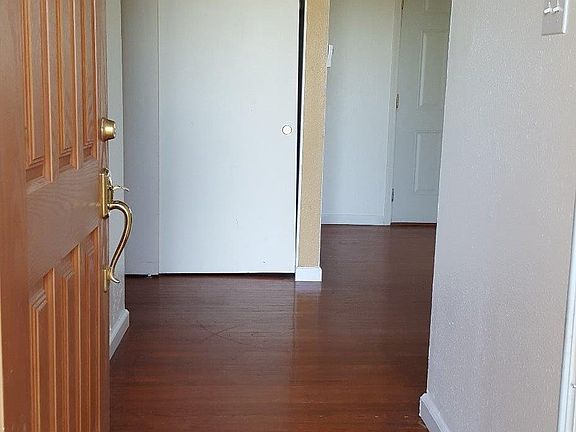 2nd image of 836 Colorado Ave