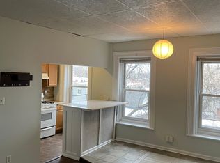 393 Madison Ave APT 3, Albany, NY 12210
