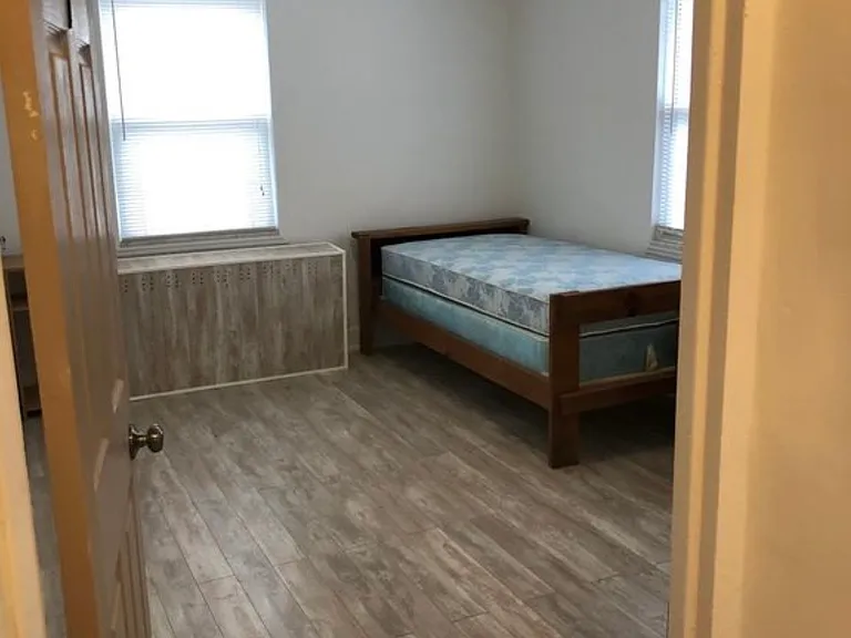 6313 Phillips Ave #1 — Photo 8