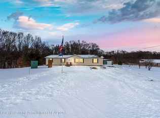 8685 Meadow Vista Dr, Saranac, MI 48881