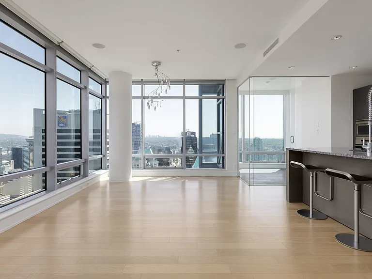 1111 Alberni St #4304 — Photo 3