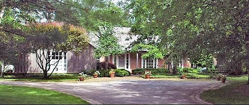 1st image of 670 Midfield Ln