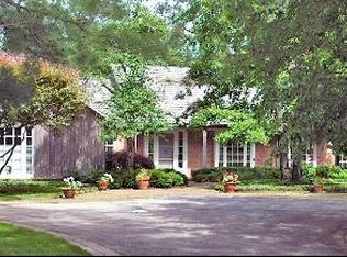 670 Midfield Ln, Northbrook, IL 60062