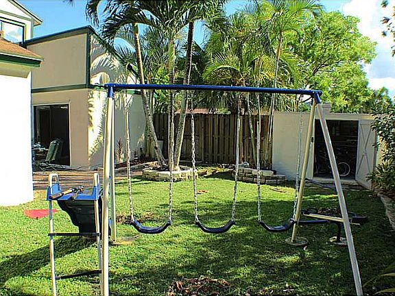3rd image of 13296 NW 6th Ct