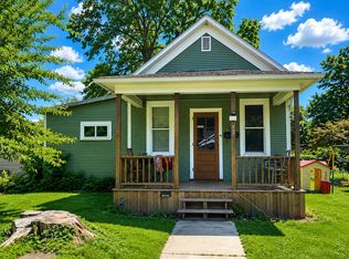 807 W 7th St, Sterling, IL 61081