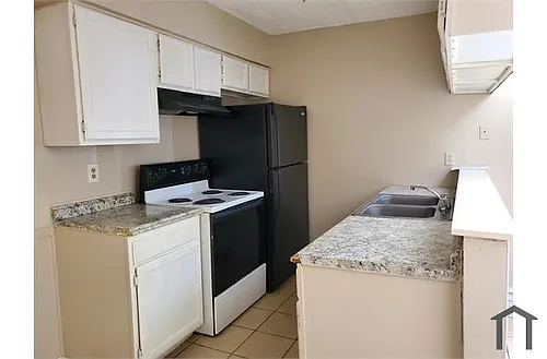 1400 Clamp Ave Photo 1