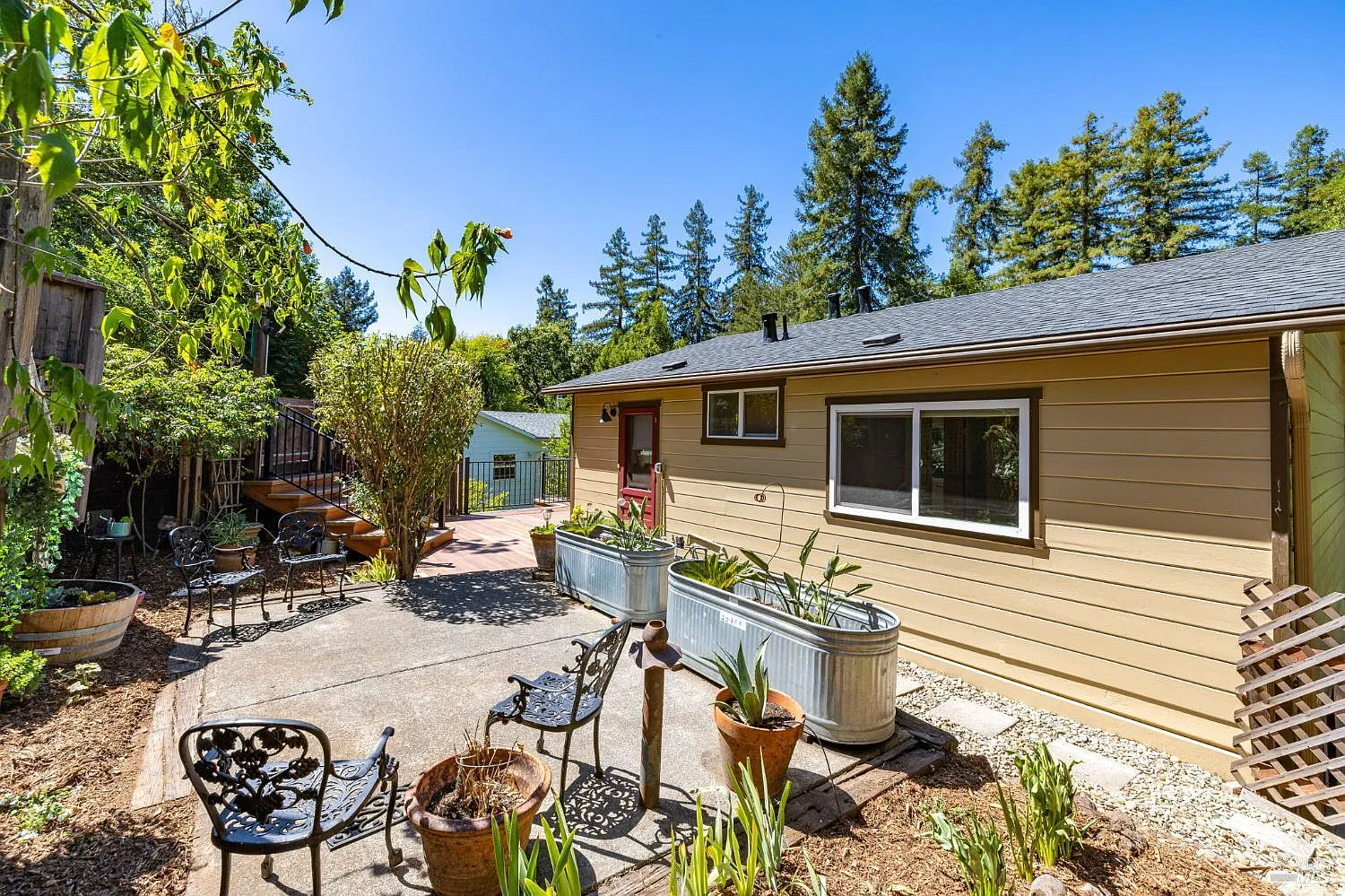8230 Spring Drive - Photo 5