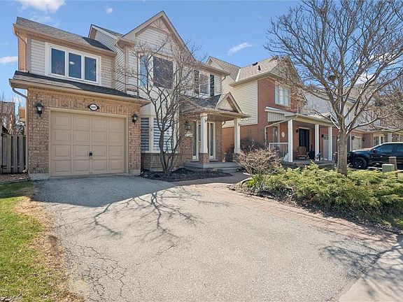 4th image of 5147 Ravine Cres