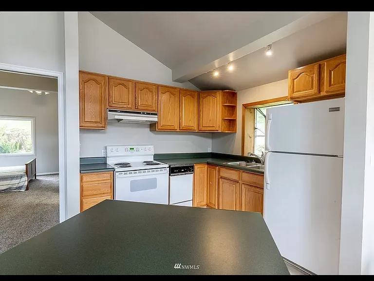 27402 SE Green River Gorge Rd — Photo 6