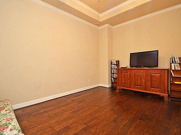 4th image of 10306 Latta Creek Dr