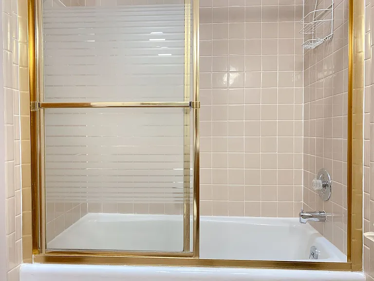 2103 Morrie Dr — Photo 37