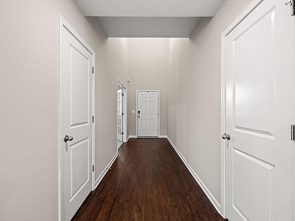 3rd image of 1501 Paros Hill Ln