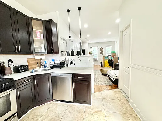 Rented by Compass | media 1