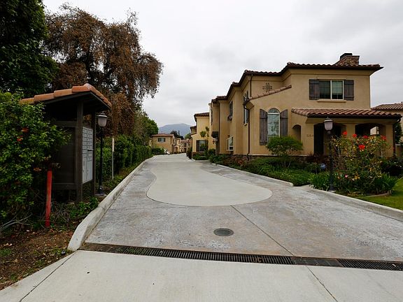 13-unit genoa villa