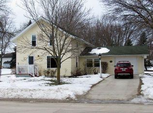2306 Denver Ave, Spirit Lake, IA 51360