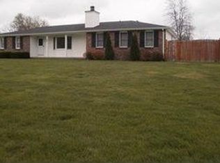 49 Old Orchard Ln, Orchard Park, NY 14127
