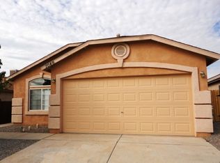 7046 Labrador Dr NE, Rio Rancho, NM 87144