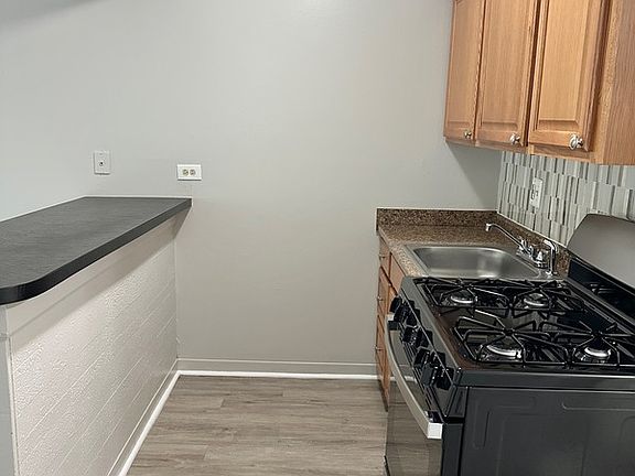 3rd image of 1940 Mark Ave #12