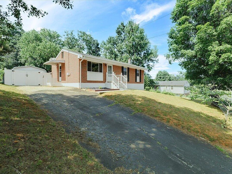 1st image of 2911 Bent Tree Cir