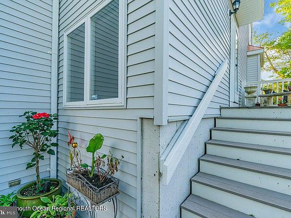 2nd image of 206 Muskflower Ct #2006
