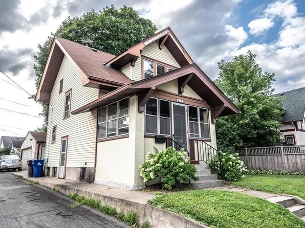 216 Cretin Ave N, Saint Paul, MN 55104