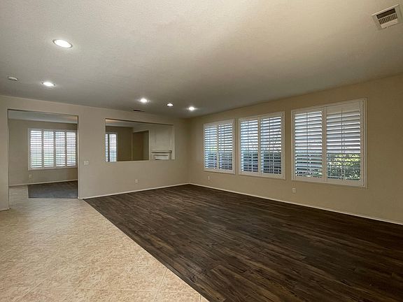 4th image of 36902 Moonbrook Ln