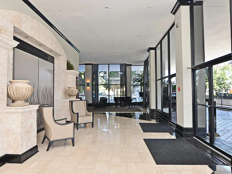 400 E Colonial Dr #703 — Photo 38