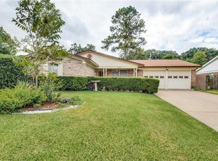 1802 Windsor Dr, Arlington, TX 76012