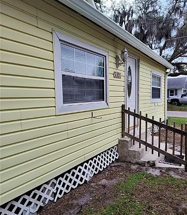 3rd image of 1121 Maryland Ave