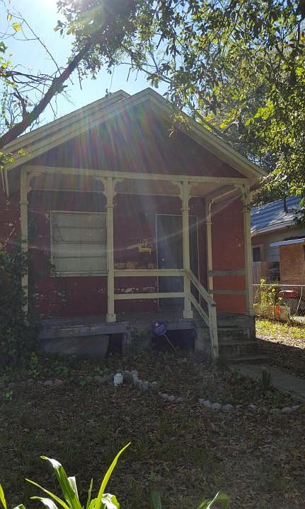 1222 oakley front