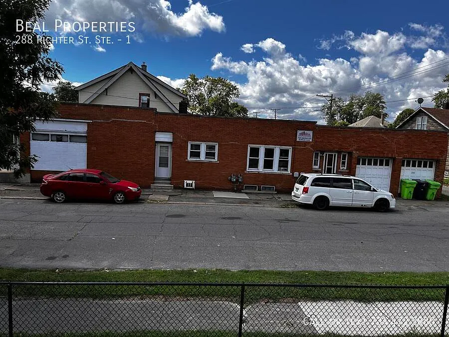Studio, 550 sqft, $940 — Photo 4