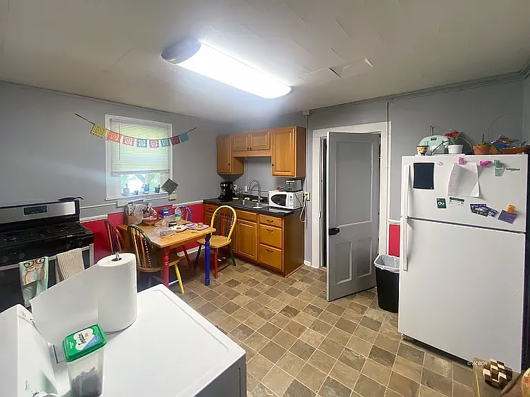 226 W Union St #1 — Photo 8