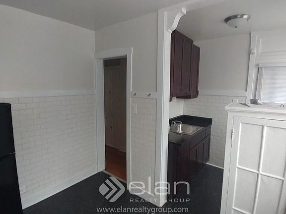 4th image of 6368 N Hermitage Ave APT 6378-3