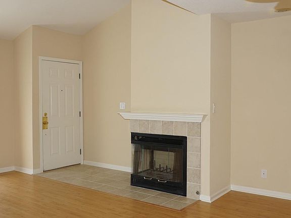 4th image of 4858 Speak Ln