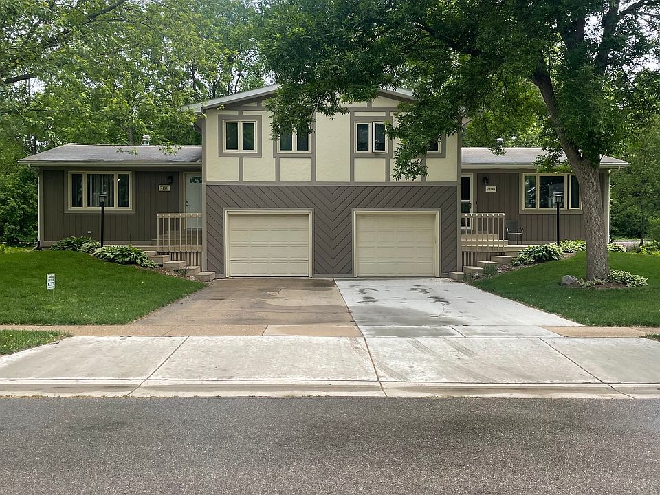 1st image of 7110 Park Shores Ct