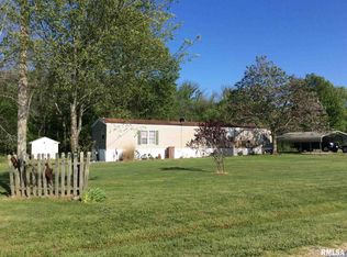 1584 N Tilton Ln, Ina, IL 62846