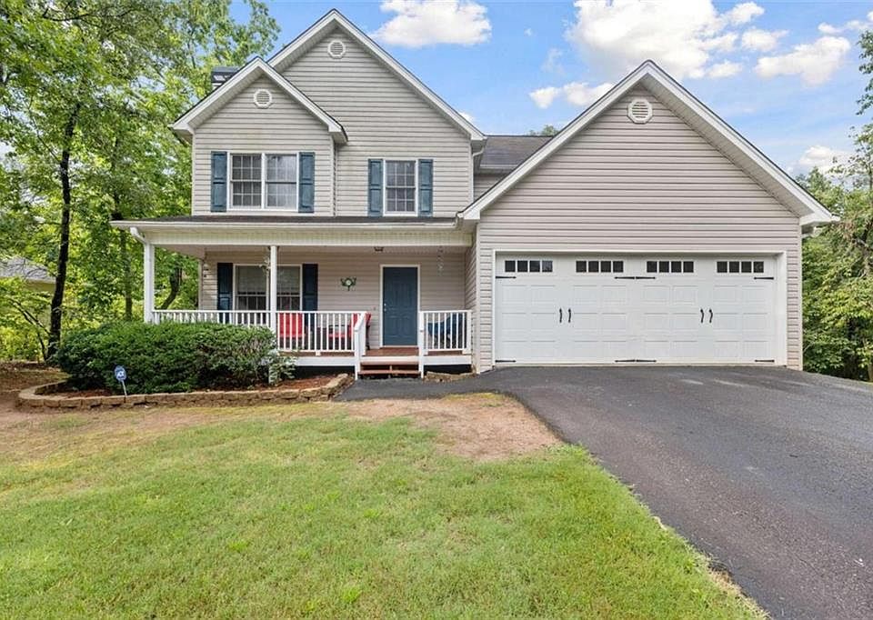 1st image of 121 Brookwoods Ln
