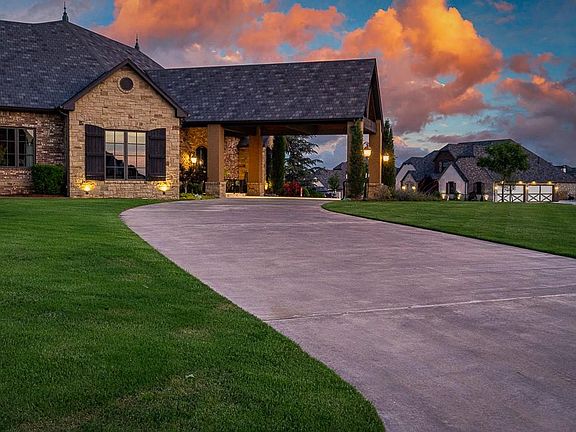 5th image of 4236 Paloma Cir