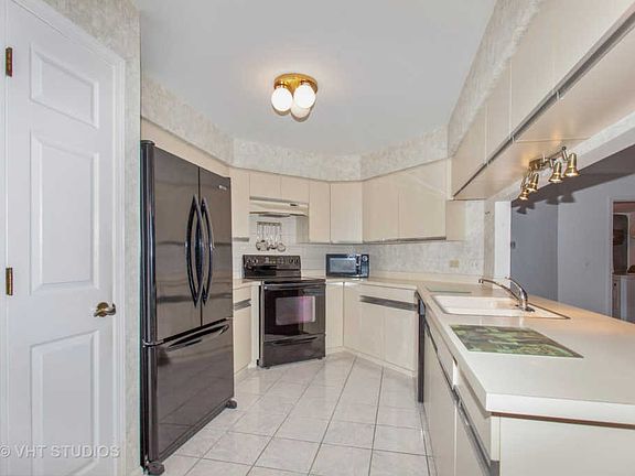 5th image of 11552 Burton Ct