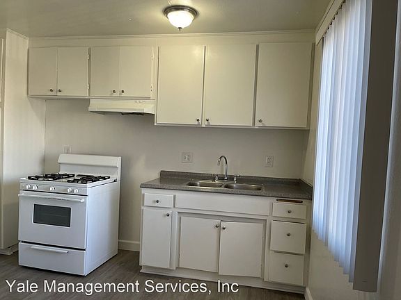 3rd image of 14742 Vanowen St APT 206