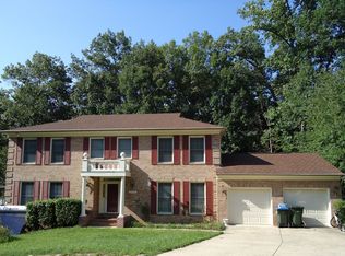 8664 Center Rd, Springfield, VA 22152