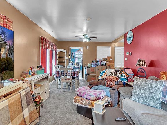 4th image of 509 4th St