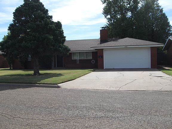 2nd image of 1404 Cherry Blossom Dr